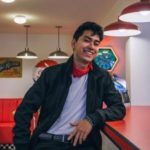 Meet your Posher, Alejandro